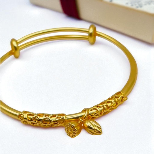 Lotus Handcuff