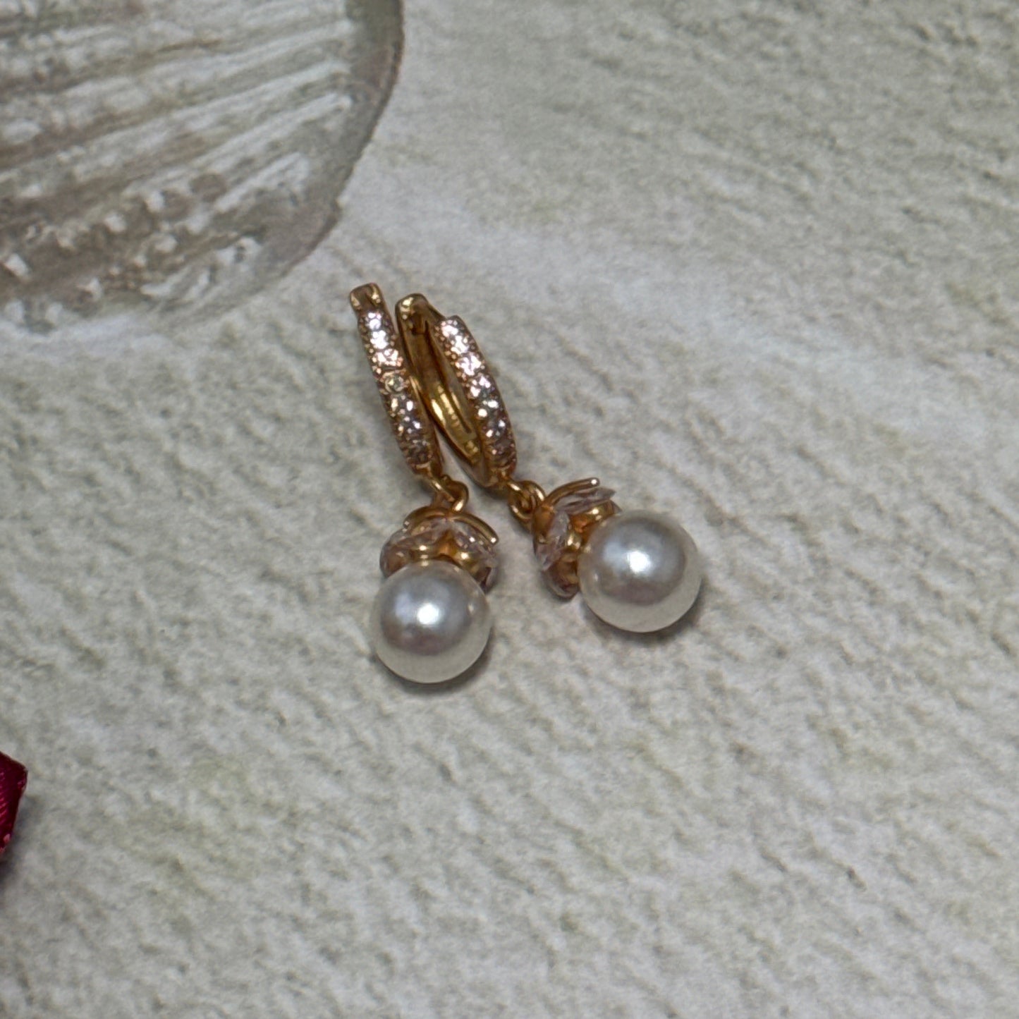 Bubble pearl drops