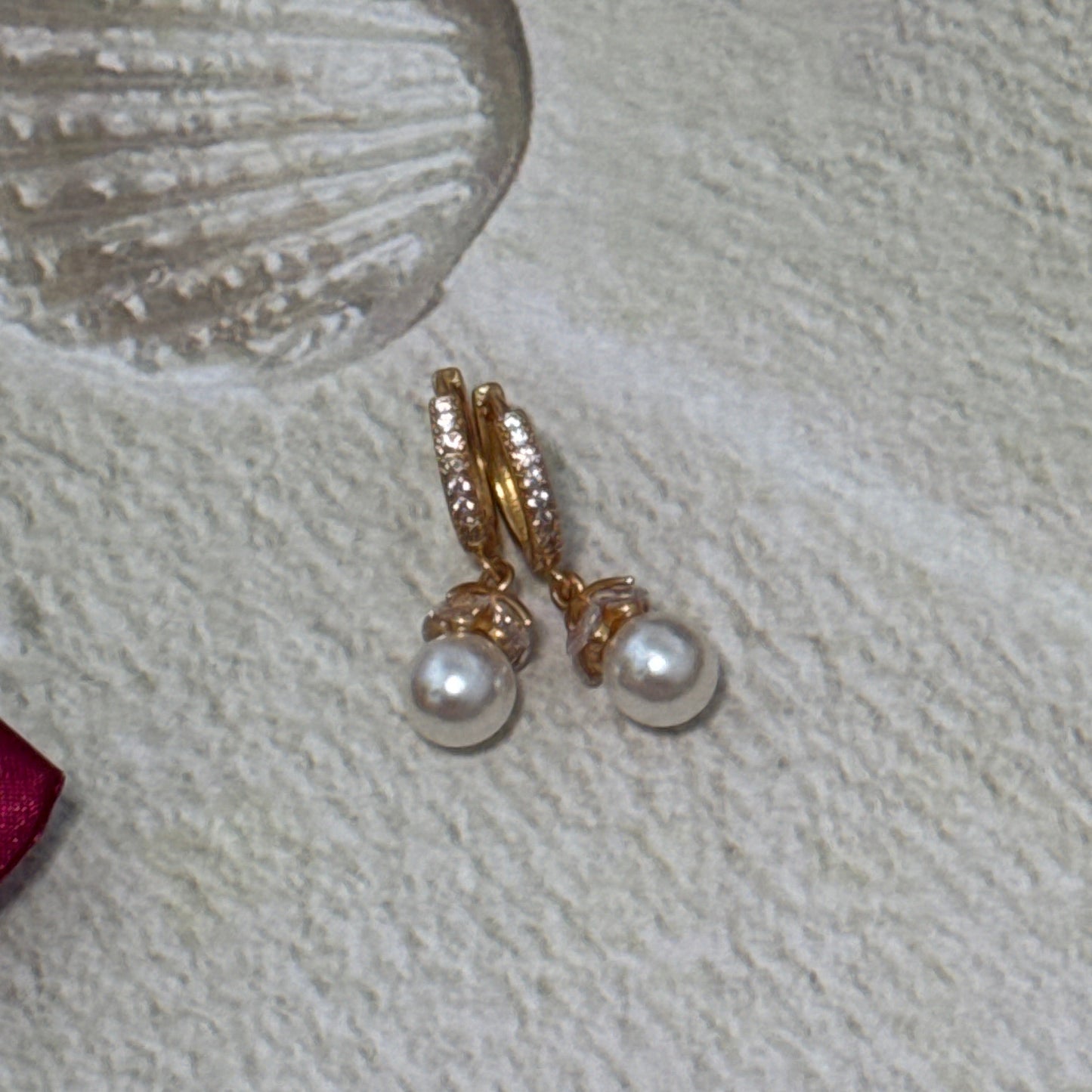 Bubble pearl drops