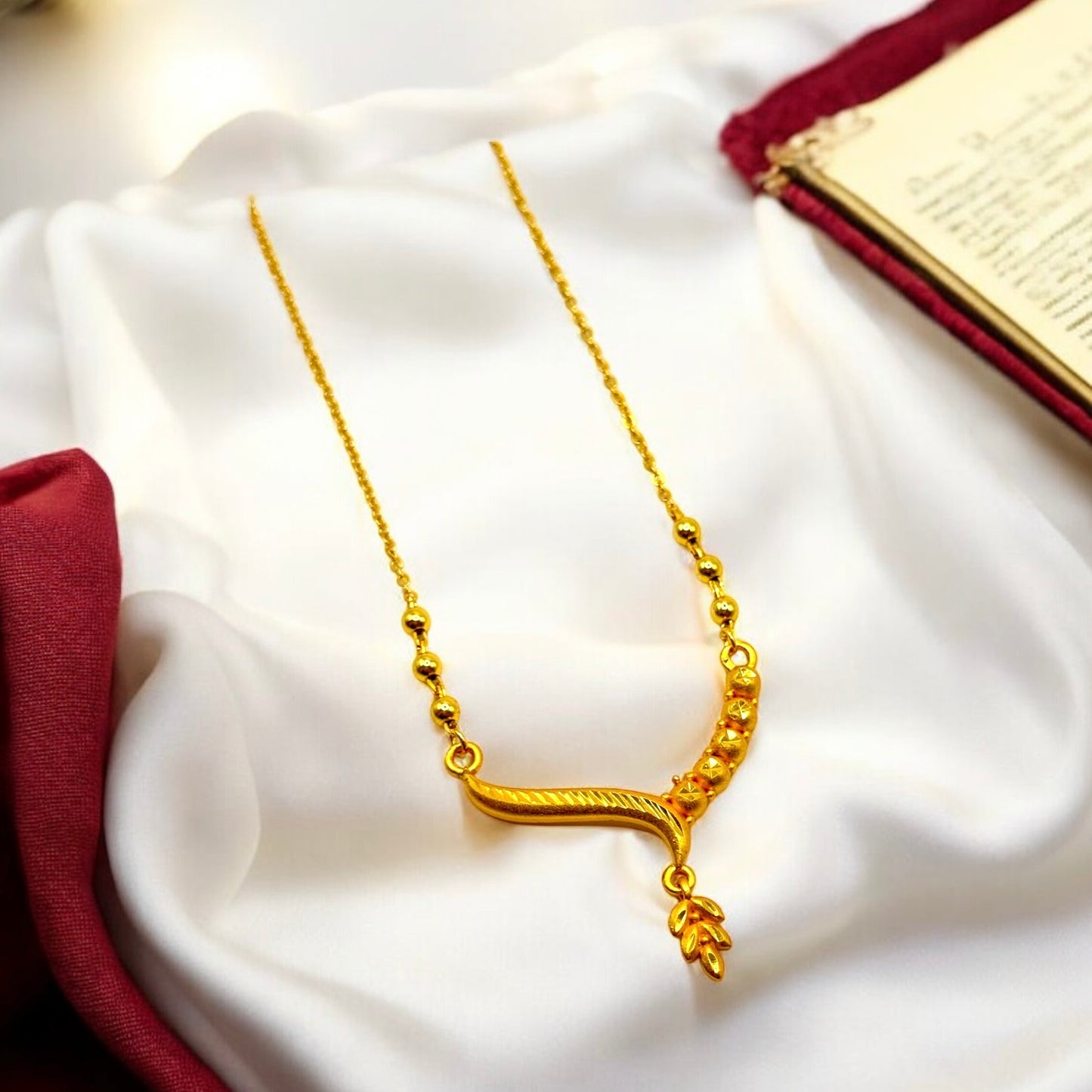 Flora Chain Pendant