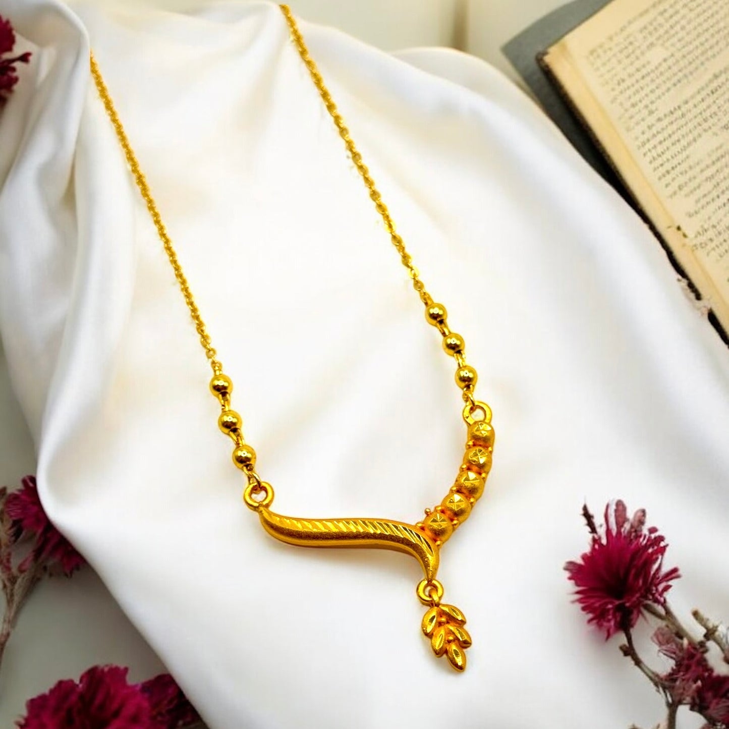Flora Chain Pendant